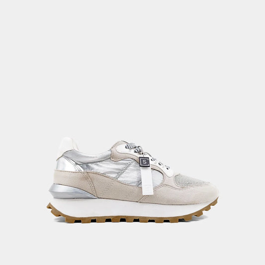 Phoebe Tennis Shoes in Silver