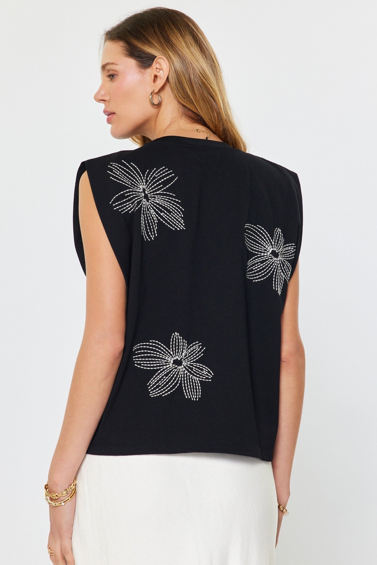 Black Dahlia Sleeveless Tee - Elk + Elm
