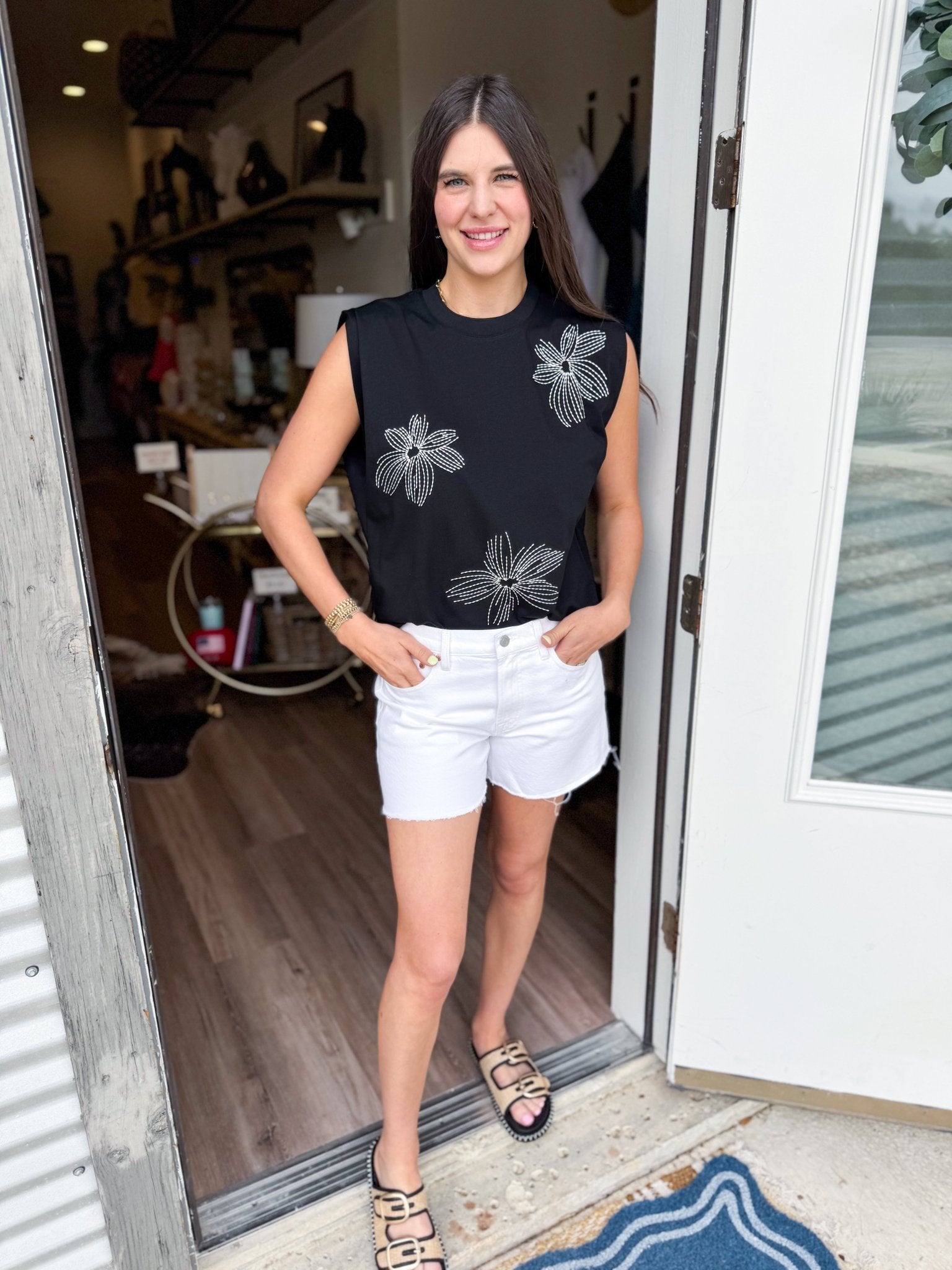 Black Dahlia Sleeveless Tee - Elk + Elm