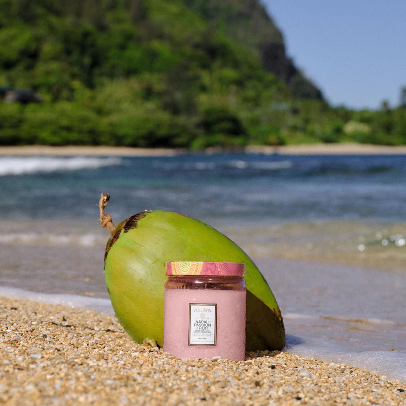 Nāpali Passion Fruit Candle - Large 18 oz Jar - Elk + Elm