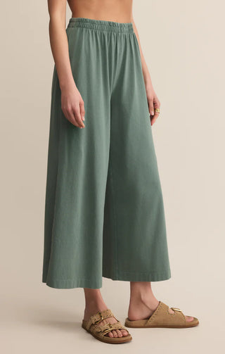 Scout Crop Flare Pant -Hunter Green
