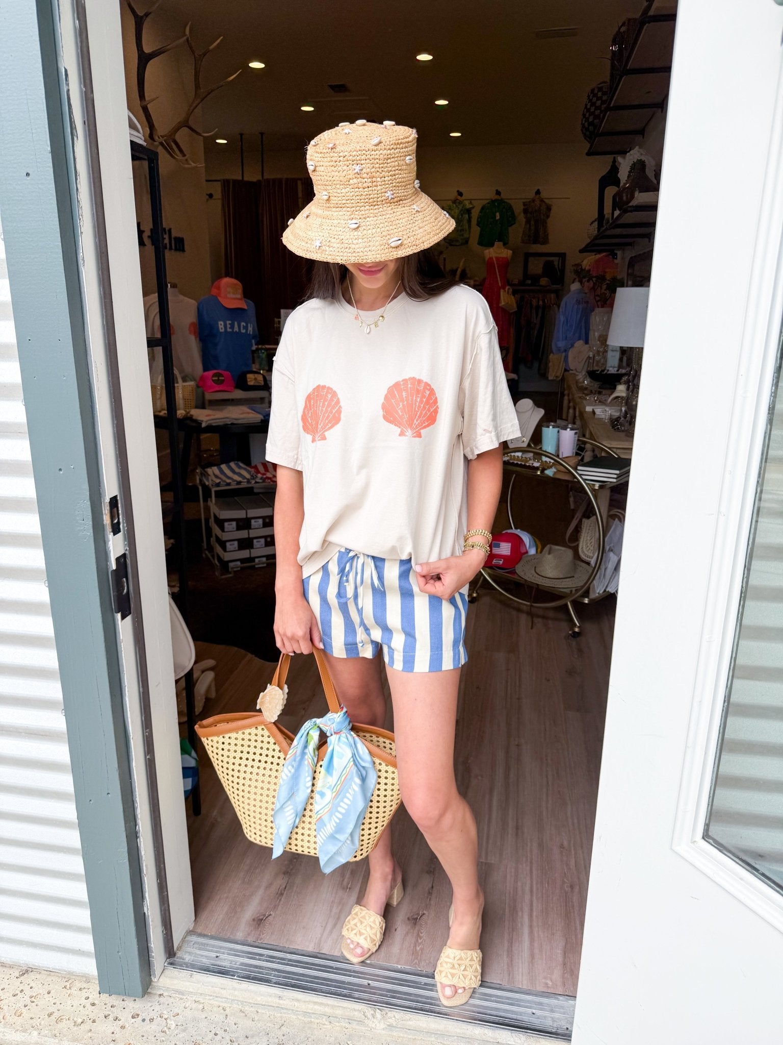 Sun - Kissed Shells Tee - Elk + Elm