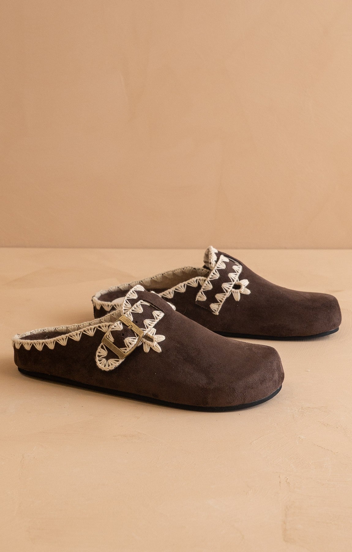 Teri Buckle Mule - Elk + Elm
