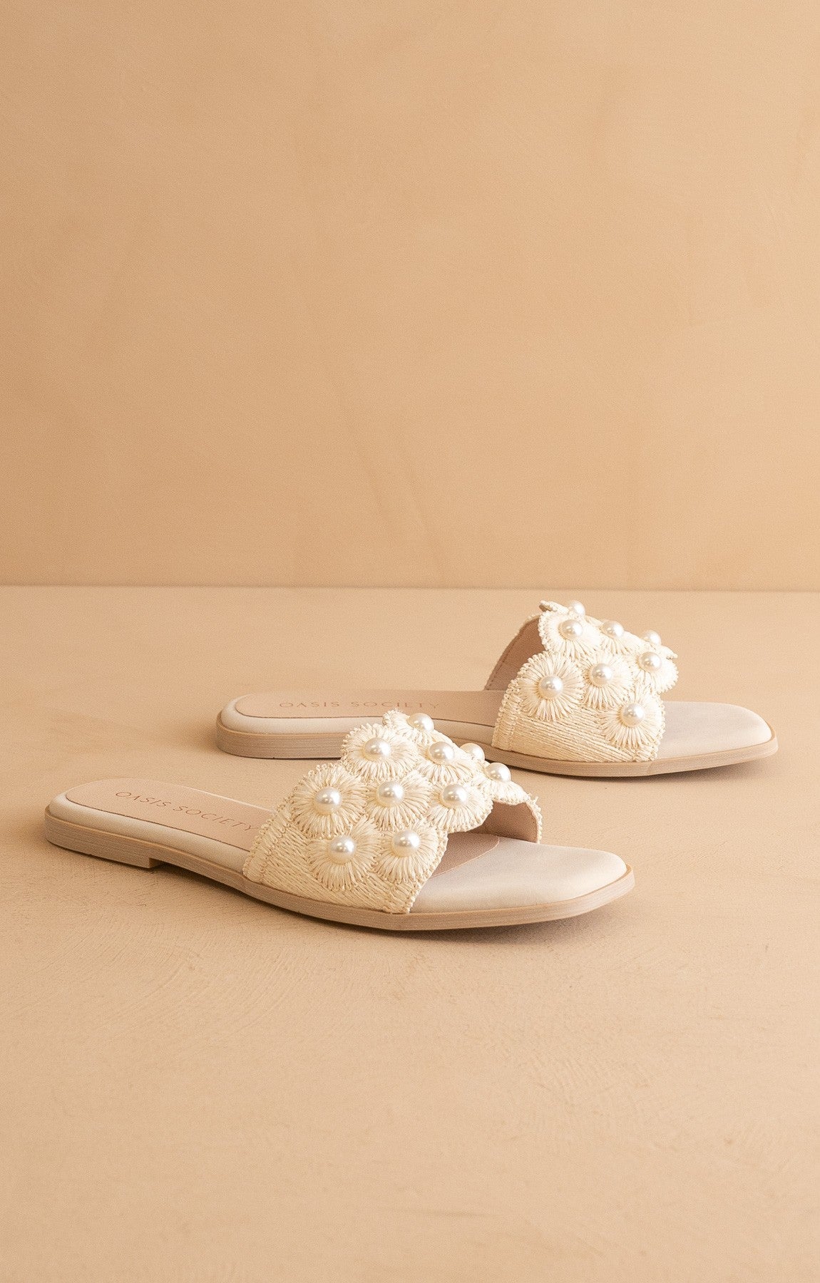 The Cathleen - Pearl Raffia Slide Sandal - Elk + Elm
