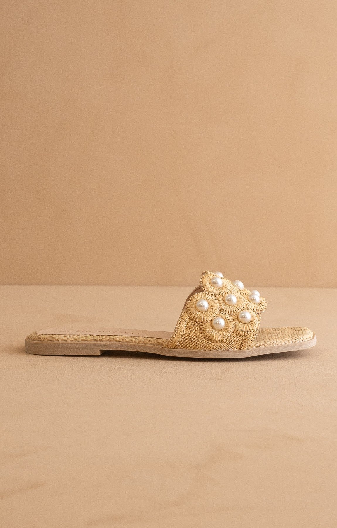 The Cathleen - Pearl Raffia Slide Sandal - Elk + Elm