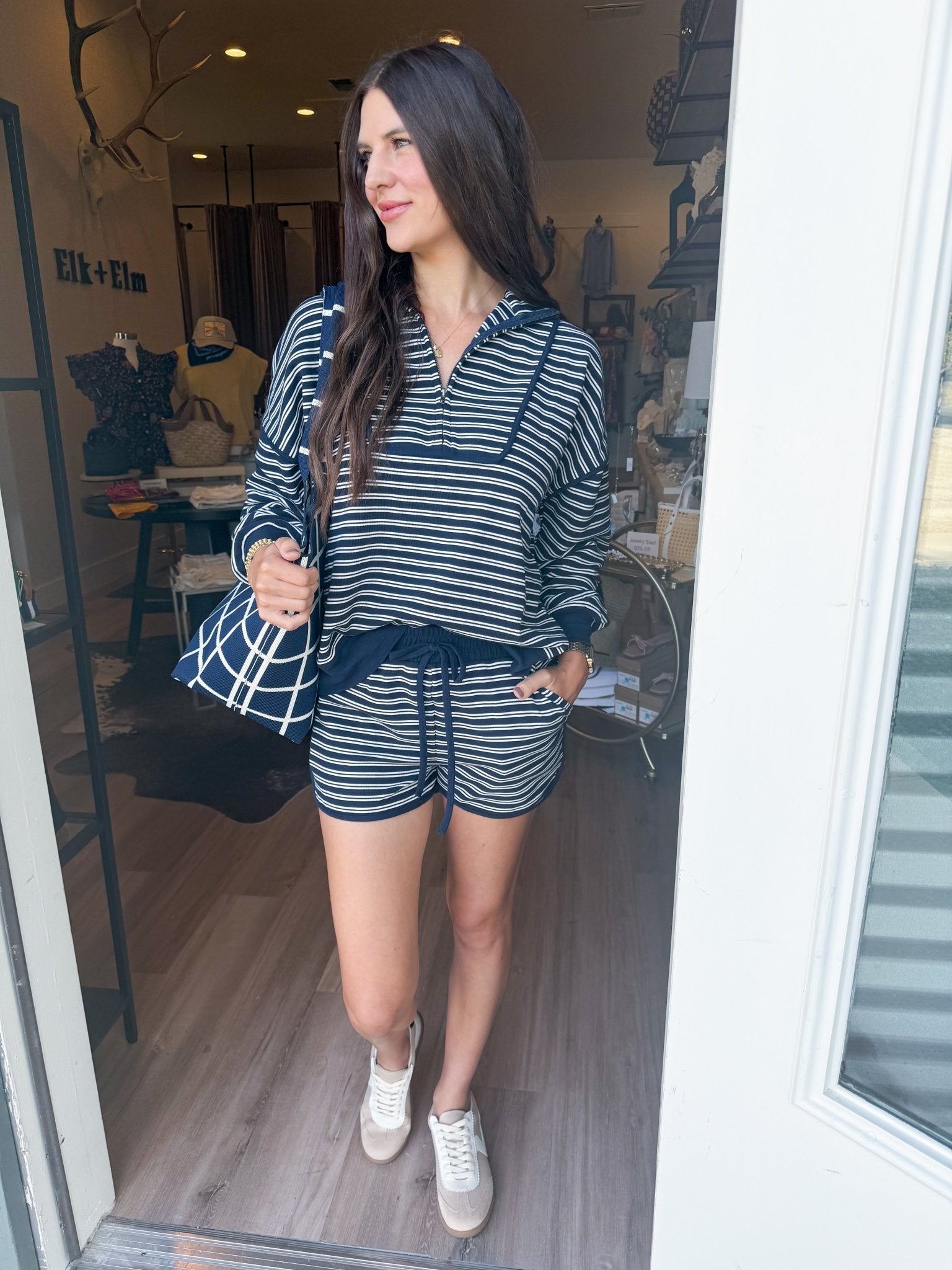 Weekend Plans Shorts - Elk + Elm